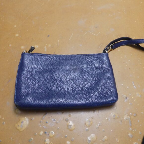 Michael Kors  Navy Signature Large Leather Wristlet excellent condition - Picture 3 of 5